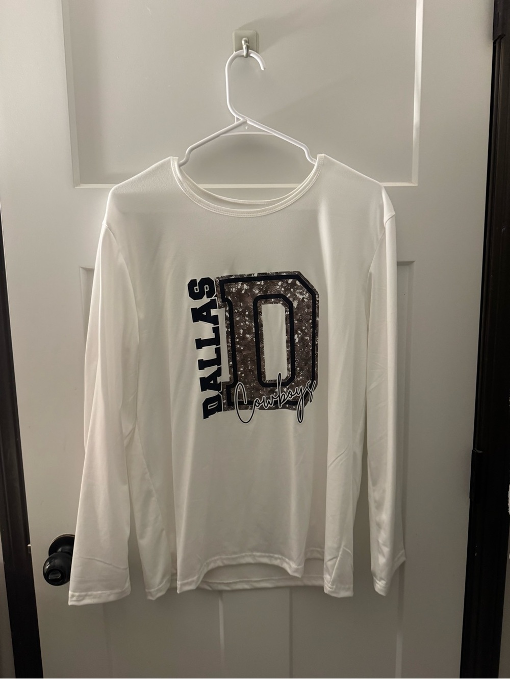 Dallas Cowboys White Long-Sleeve Graphic Shirt - Oversized Fit
